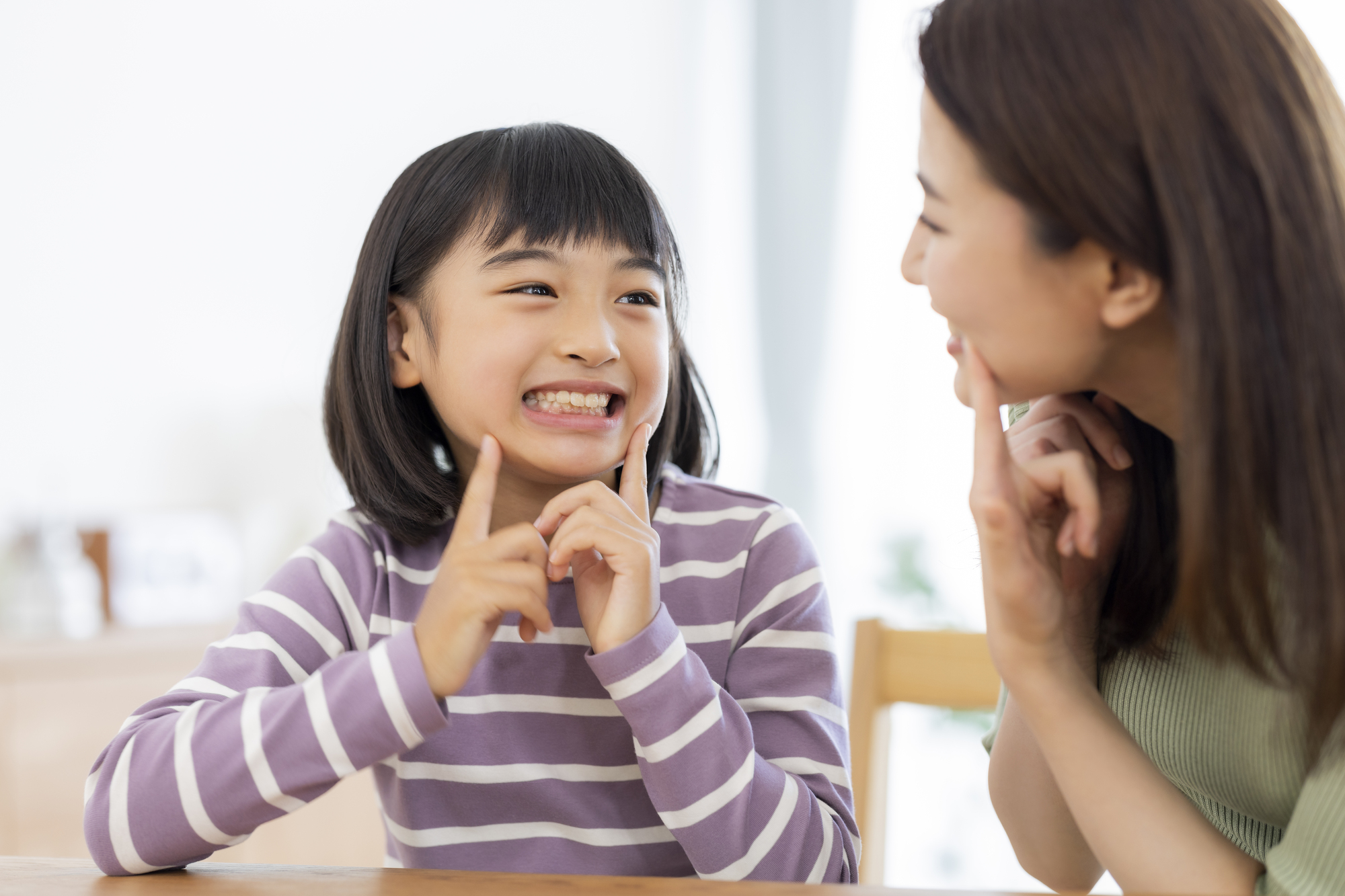 子どものすきっ歯の治療法